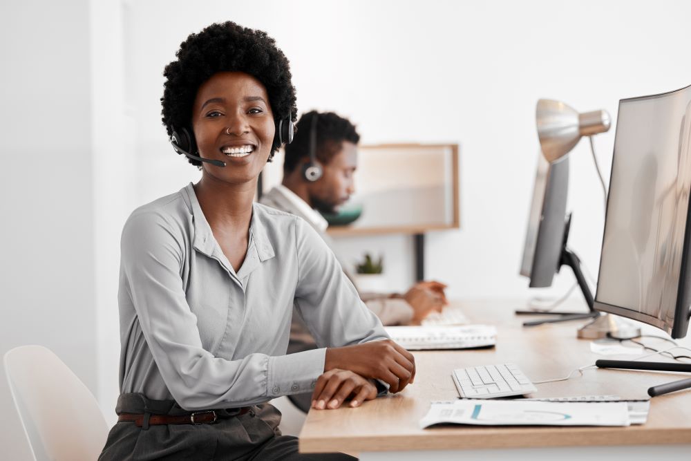 6492d6618f4f8-call center au Cameroun